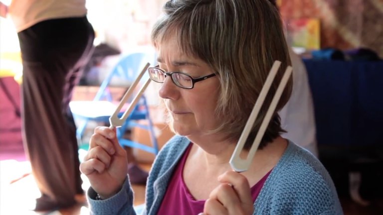 StudentListeningToForks